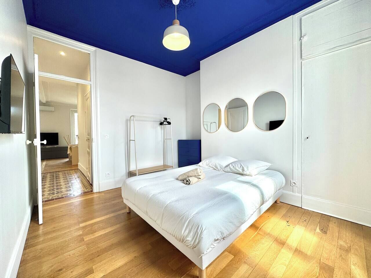 3 chambres, fer et planche à repasser, lit parapluie, Wi-Fi gratuit