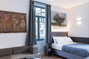Superior Suite, City View | In-room safe, desk, blackout drapes, soundproofing - Lofus Art Suites (Athina)