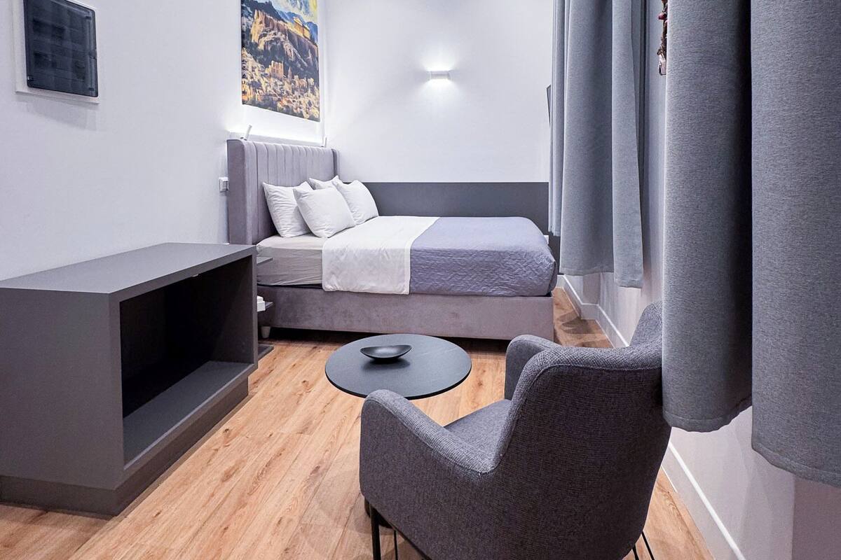 Superior Suite, City View | In-room safe, desk, blackout drapes, soundproofing