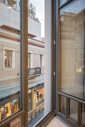 Superior Suite, City View | Interior - Lofus Art Suites (Athina)