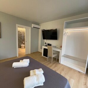 In-room safe, free WiFi - B&B Atlantide suites Tropea  (Tropea)