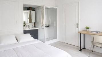 5 camere, ferro/asse da stiro, Wi-Fi, lenzuola