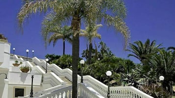 Enceinte de lâhĂ©bergement