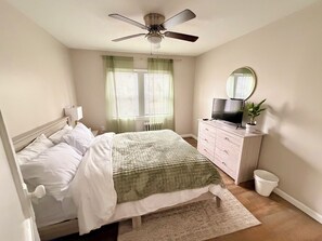 2 bedrooms, iron/ironing board, WiFi, bed sheets
