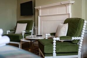 Interior - Triple Room with Private Bathroom (2nd Floor - Room 7) (Edinburgh)