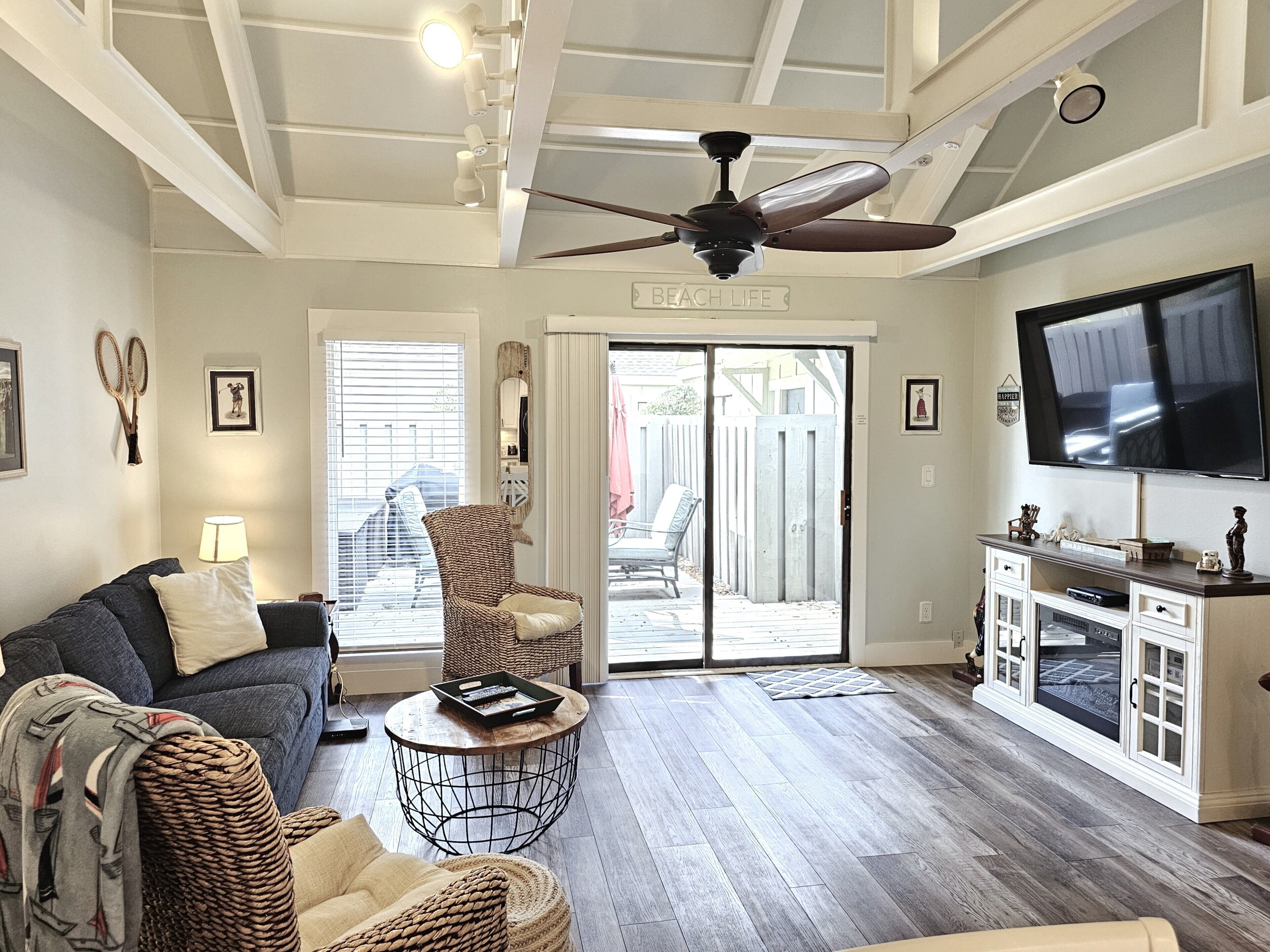 Welcome to 740 Queens Grant!