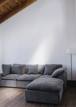 Smart TV - Nude Antigua - Modern Apartment #2 (Cd Vieja)