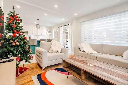 2-bedroom condo in beautiful Montréal I Bright, Modern & Cozy