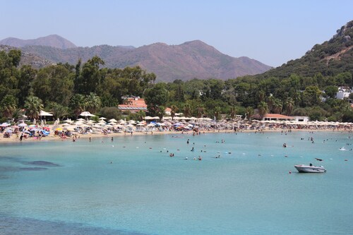 Detached Single - Storey Stone house in Datça Karaincir - Karaincir Houses 1