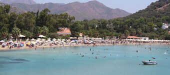 Detached Single - Storey Stone house in Datça Karaincir - Karaincir Houses 1