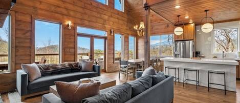 Smart-TV, Kamin, Tischtennisplatte