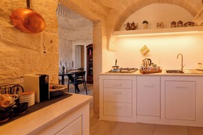 Dining - CASA ERMINIA - Apulian Trullo Whit swimming pool (Carpari)