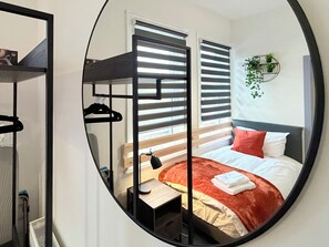 Comfort Apartment, 1 Bedroom | Laptop workspace, iron/ironing board, free WiFi - Humberside Apartments (Cleethorpes)