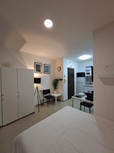 Modern Studio 1 BR Near Hosp Soroka & University Be'er Sheva