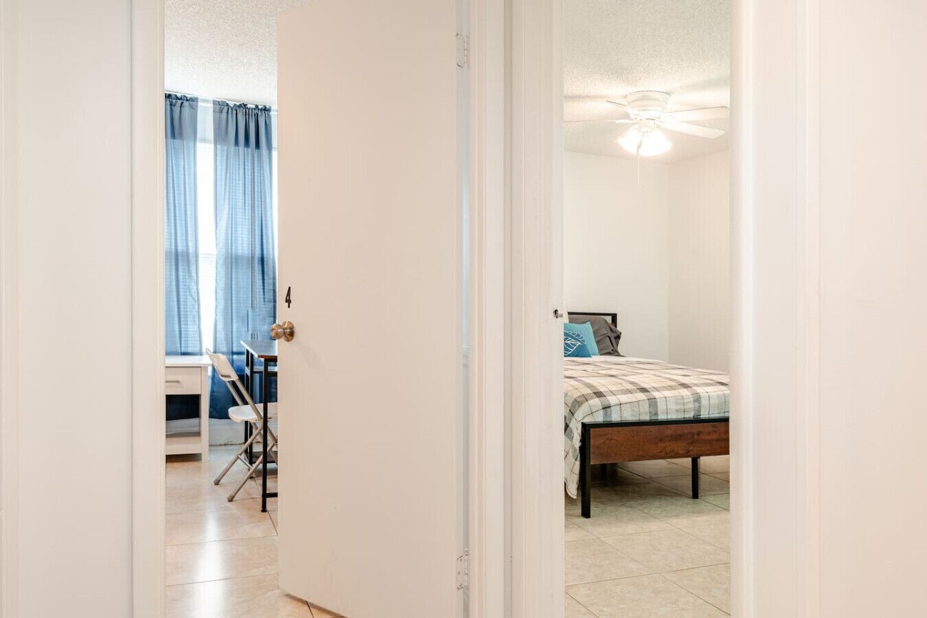 办公桌、熨斗/熨衣板、WiFi、床单