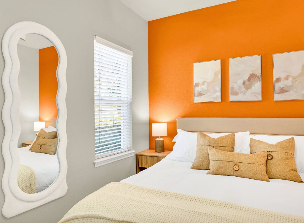 3 bedrooms, iron/ironing board, travel crib, free WiFi