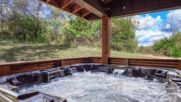 Bain à remous extérieur