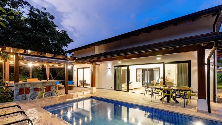 House Reserva Conchal Llama del Bosque