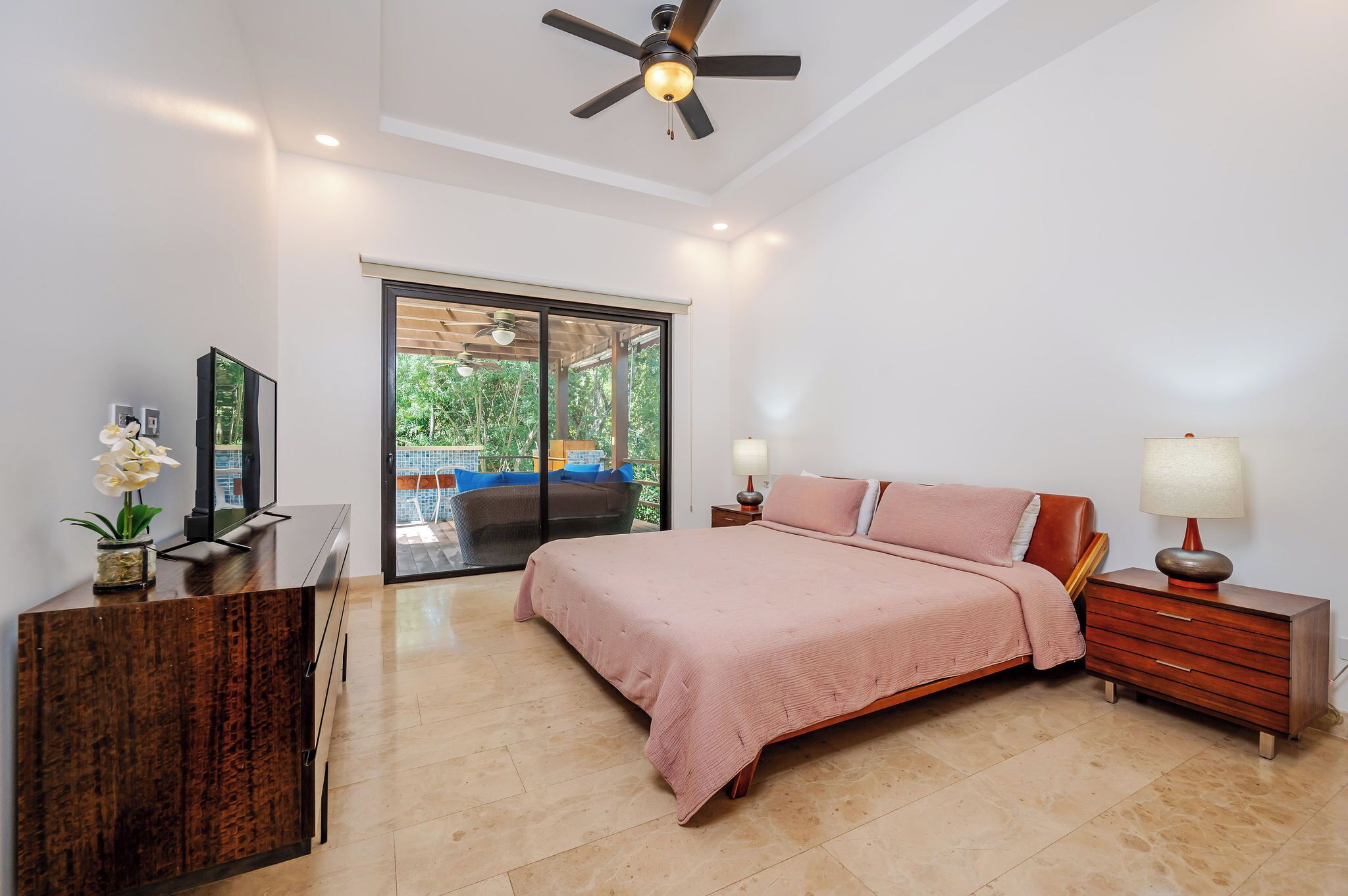 Luxury-Haus, 5 Schlafzimmer, eigener Pool | Zimmersafe, individuell dekoriert, Bügeleisen/Bügelbrett