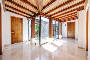 Luxury House, 5 Bedrooms, Private Pool | Interior - House Reserva Conchal Llama del Bosque (Cabo Velas)