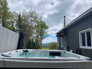 Outdoor spa tub - Nature & Spa | Le chalet de Tãra (Notre-Dame-des-Bois)
