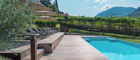 Piscine extérieure, piscine chauffée