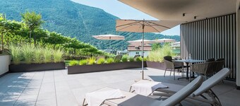 Holiday Apartment ‘Erbacher – Gabi’s Suite’ with Mountain View, Sauna and Pool