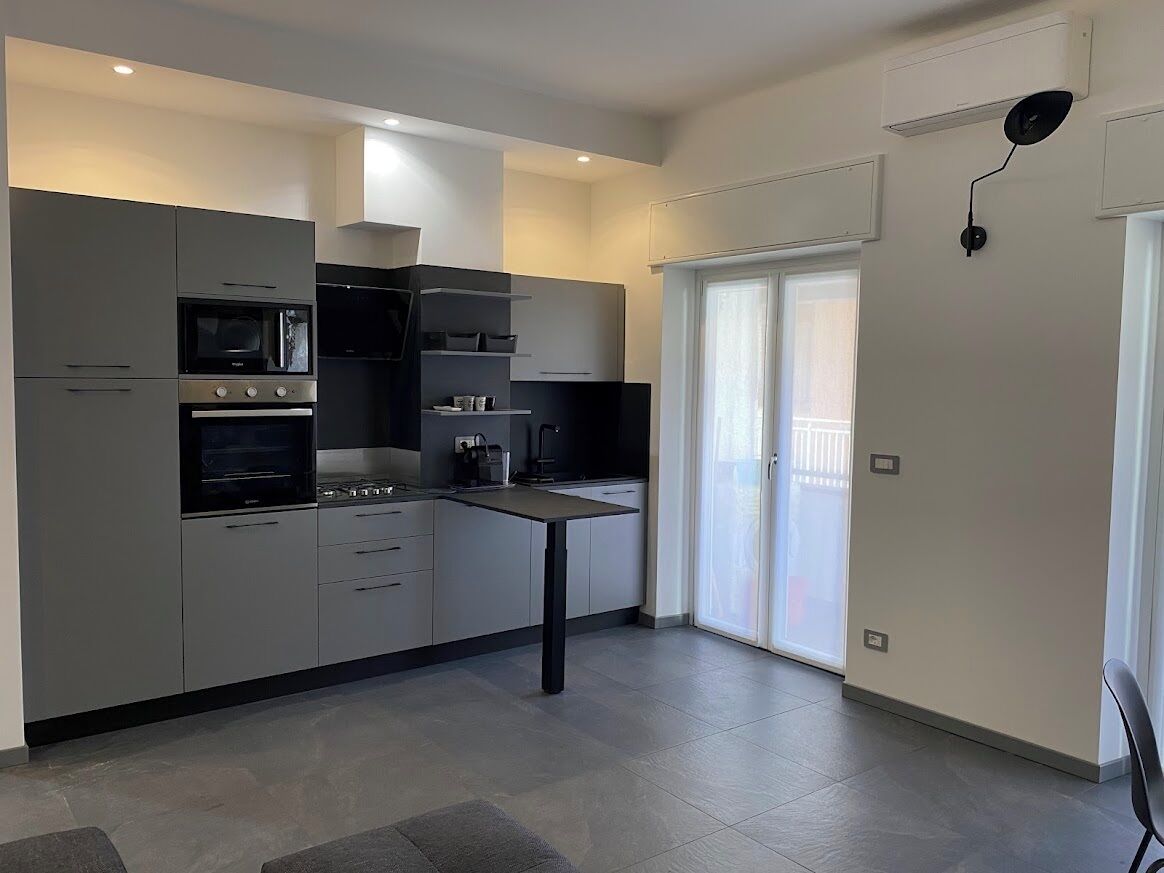 Mikrowelle, Ofen, Herdplatte, Geschirrspüler