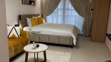 Suíte estúdio, no andar executivo | Cortinas blackout, quartos à prova de som, ferros/tábuas de passar roupa