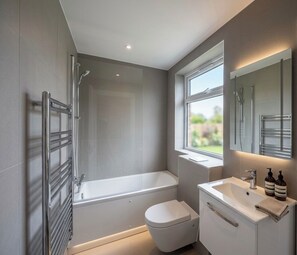 Apartment, 2 Bedrooms | Bathroom - Stylish 2 - Bed Manning Gardens (Croydon)
