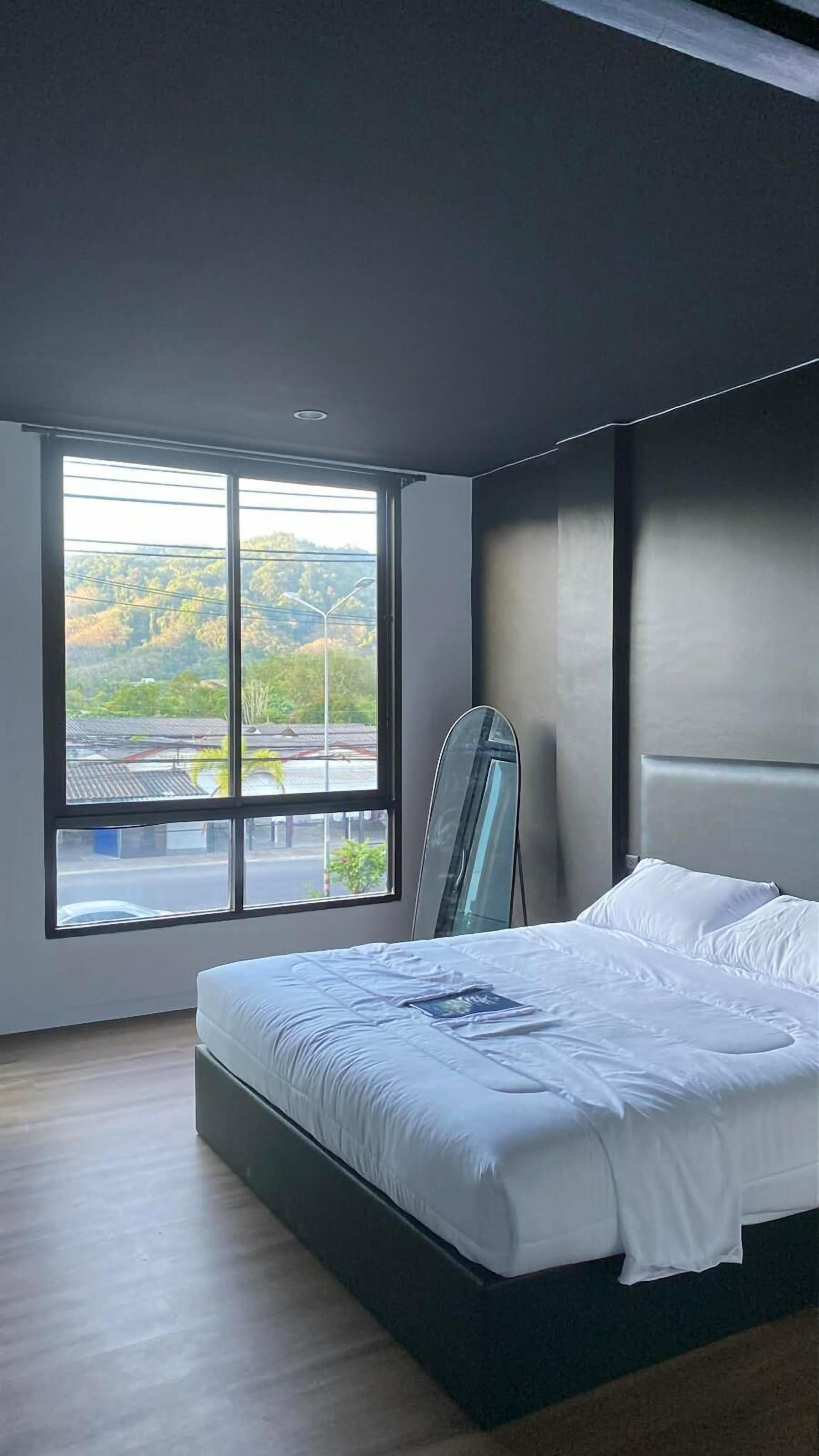 컴포트 더블룸, 발코니, 산 전망 | 무료 WiFi, 침대 시트
