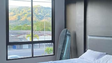 Comfort tweepersoonskamer, balkon, uitzicht op bergen | Gratis wifi, beddengoed