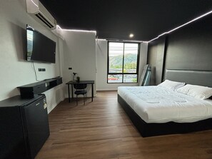 Deluxe dubbelrum - balkong - utsikt mot bergen | Gratis wi-fi