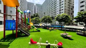 Children’s play area – outdoor