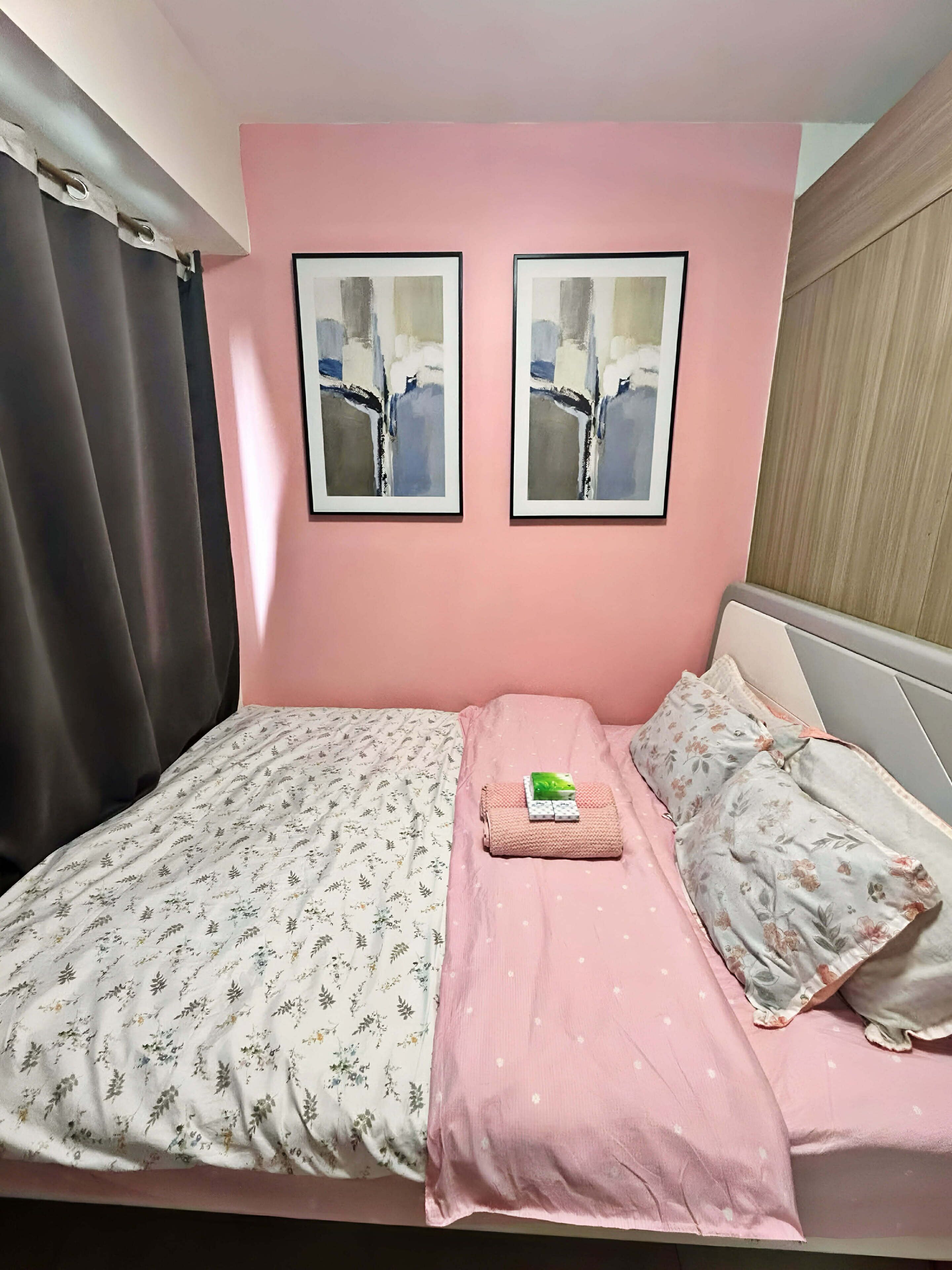 Decoración personalizada, muebles diferentes y wifi gratis 