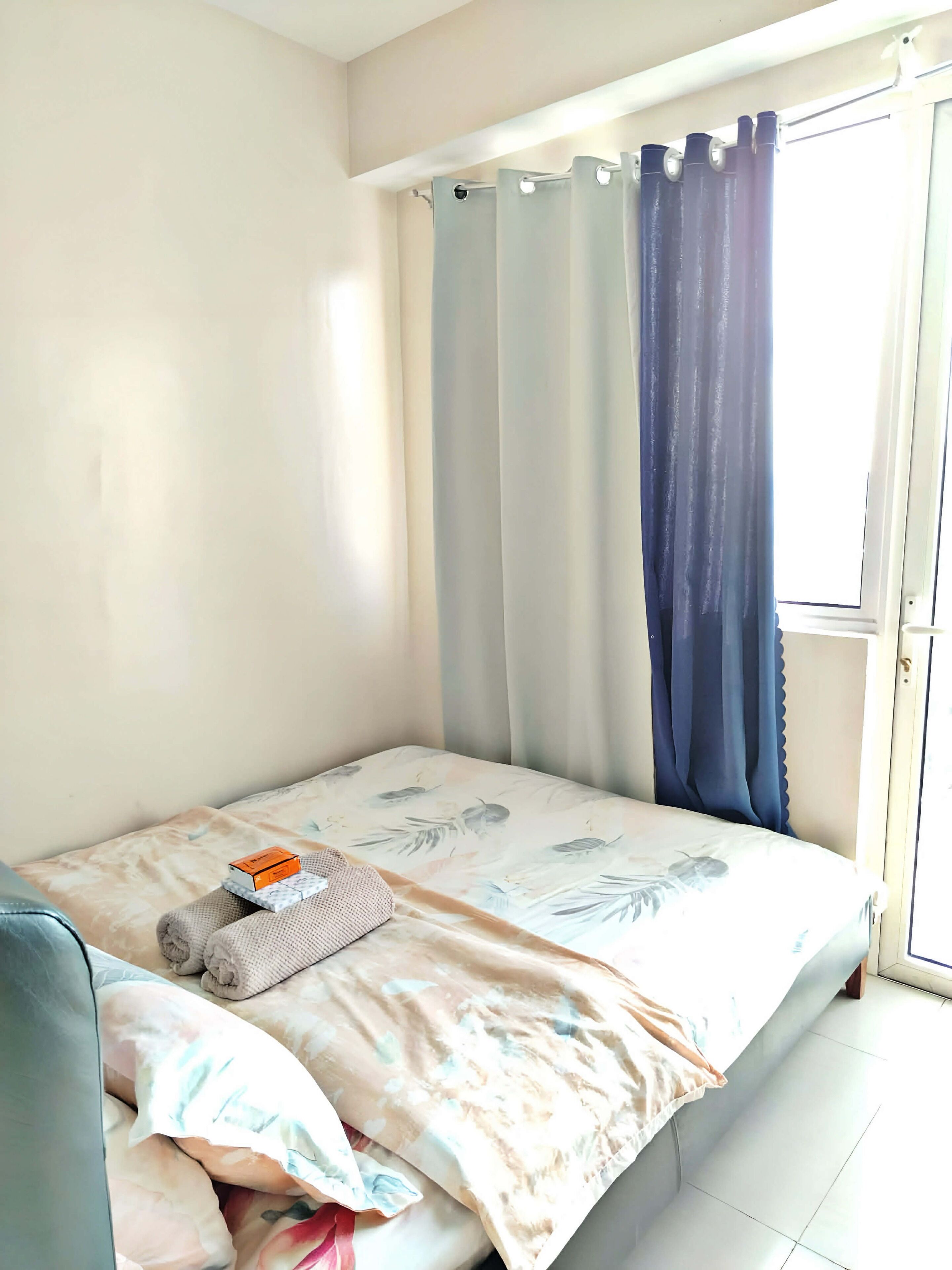 Decoración personalizada, muebles diferentes y wifi gratis 