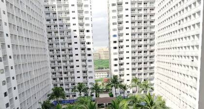 Shore Residences MOA staycation
