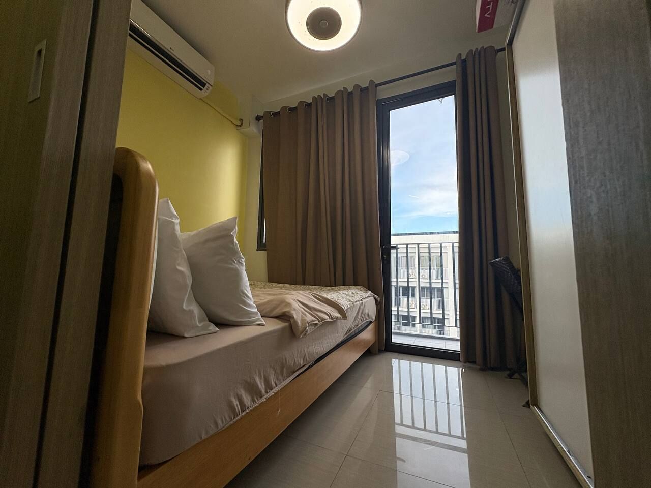 Decoración personalizada, muebles diferentes y wifi gratis 