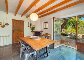 Outdoor dining - Villa 'Es Coco Mountain Cottage in Sóller' with Views, Private Terrace and Wi-Fi (Illes Balears)
