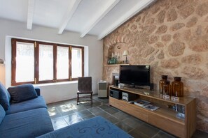 TV, fireplace - Villa 'Sóller Villa es Coco' with Views, Private Terrace, and Wi-Fi (Illes Balears)