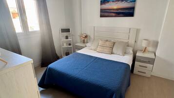 Fer et planche à repasser, Wi-Fi, draps fournis