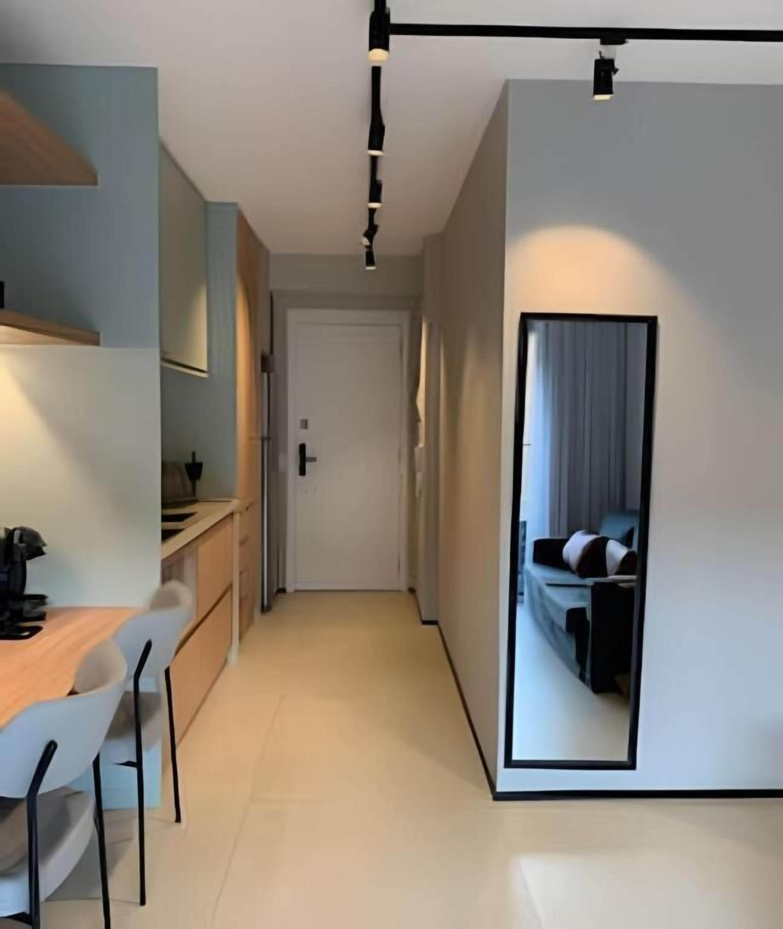 Lägenhet Comfort - balkong - utsikt mot staden | Interiör