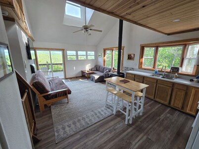 Highlands Hideaway Near White Sulphur Springs