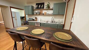 Microwave, oven, stovetop, dishwasher
