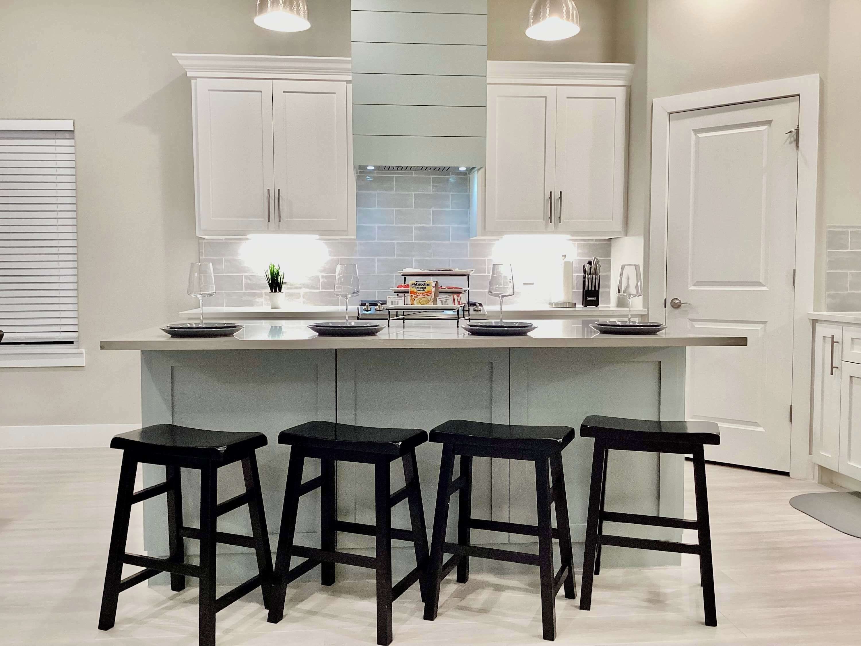 House, Multiple Beds, Hot Tub, Garden View (Kemah Marina) | Dining