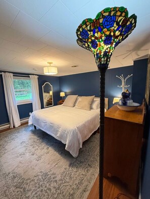 Room - Restored Historic Church Retreat in the Catskills (Charlotteville)