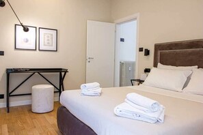 1 bedroom, desk, soundproofing, iron/ironing board - Casa Clio in Canton de Fiori (Bologna)