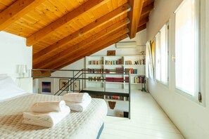 1 dormitorio, escritorio, sistema de insonorización