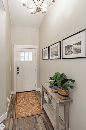 Interior - Beautiful townhome in Ammon Idaho (Ammon)