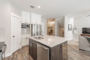Interior - Beautiful townhome in Ammon Idaho (Ammon)